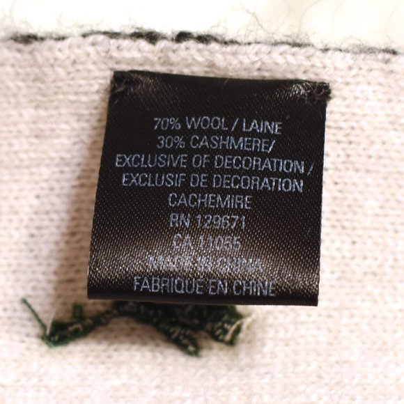 Skull Cashmere | Reversible Skull and Floral Scarf - Picture 10 of 11